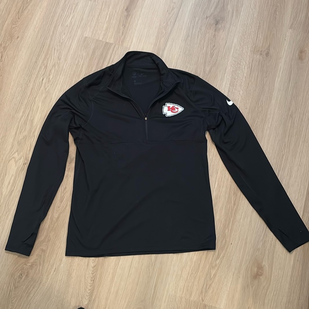 Nike Men’s Black Kansas City Chiefs Quarterzip NWOT

Excellent Condition